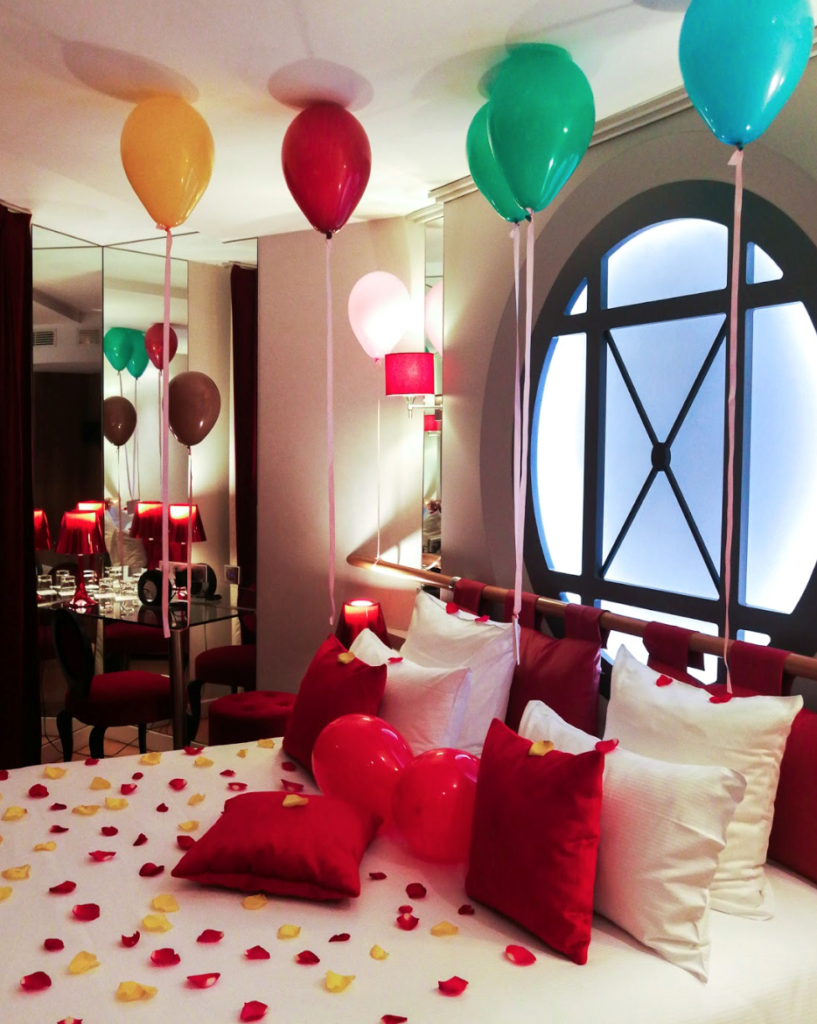 10 Surprises Romantiques Pour Celebrer Un Anniversaire Ou Une Occasion Particuliere Le Blog De Secret De Paris Hotel Spa